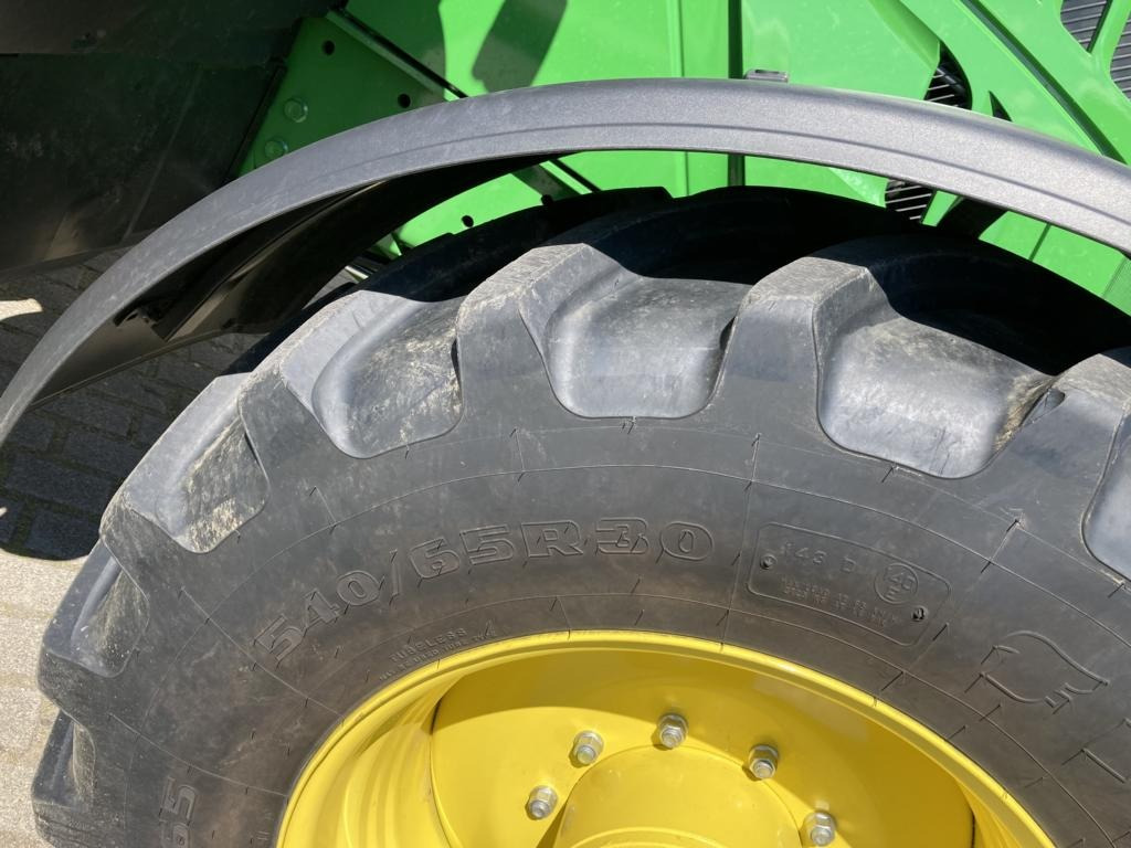 John Deere 6195M - Traktor: slika 2 John Deere 6195M - Traktor: slika 2