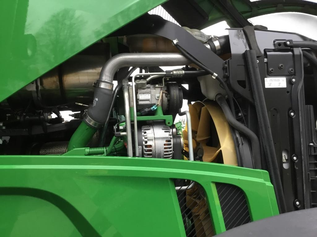 John Deere 6250R - Traktor: slika 2 John Deere 6250R - Traktor: slika 2
