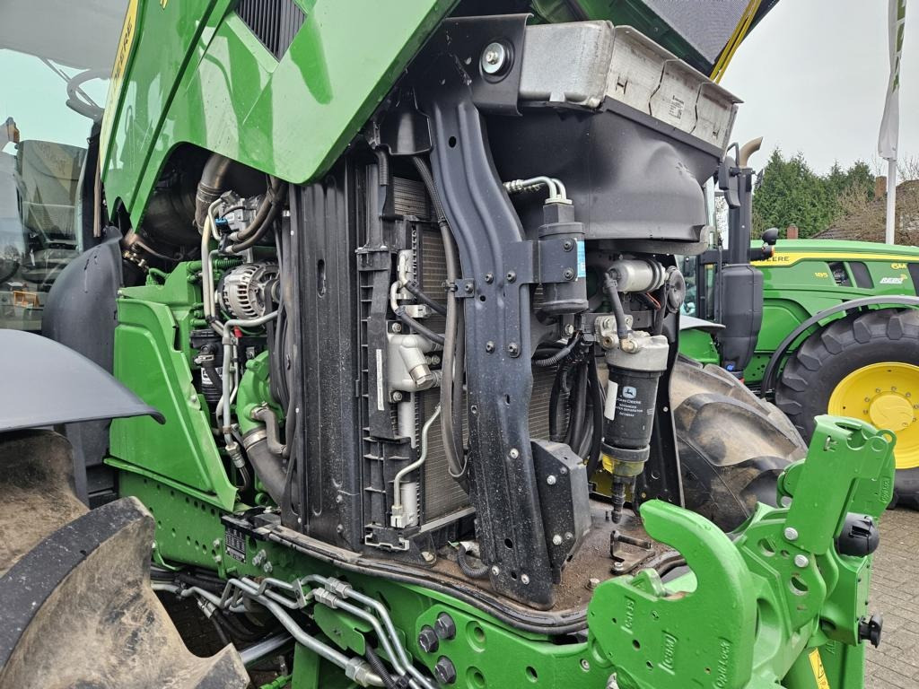 John Deere 6R215 - Traktor: slika 3 John Deere 6R215 - Traktor: slika 3
