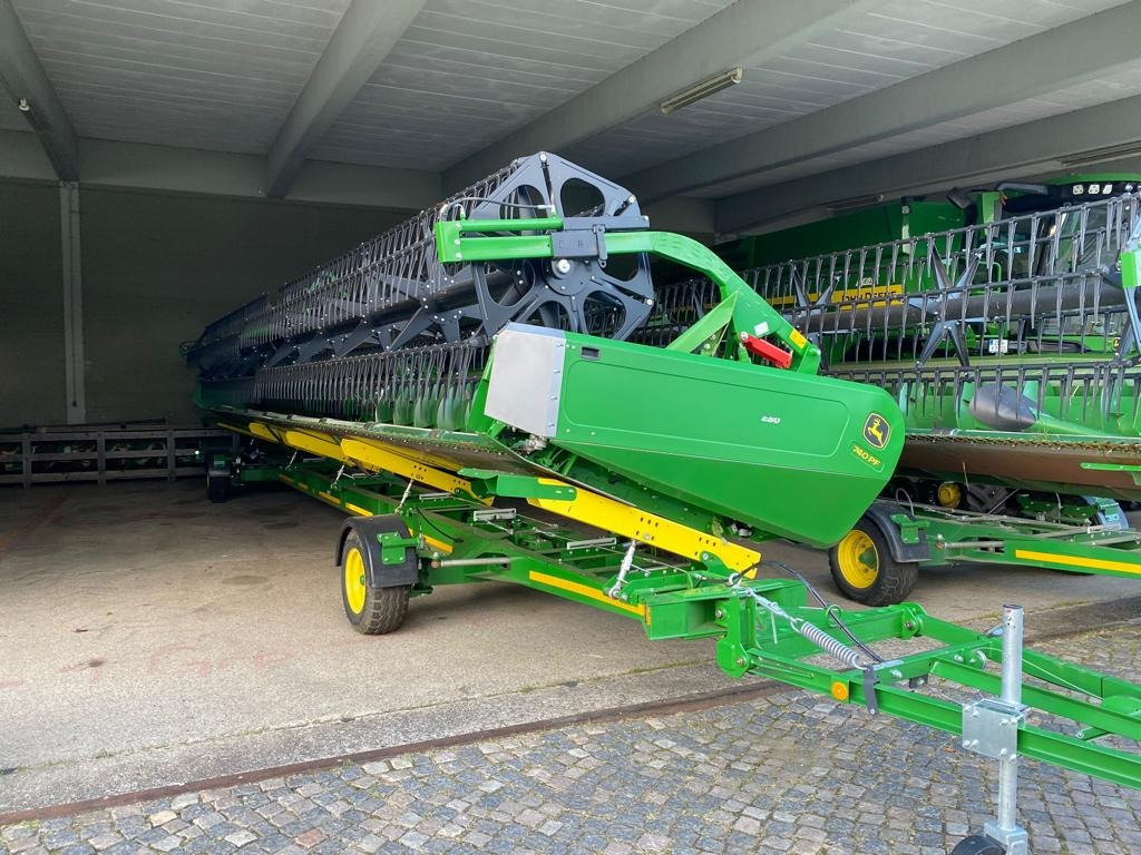 John Deere 740 PREMIUM FLOW - 12,20 M - Glava za kombajn: slika 1 John Deere 740 PREMIUM FLOW - 12,20 M - Glava za kombajn: slika 1