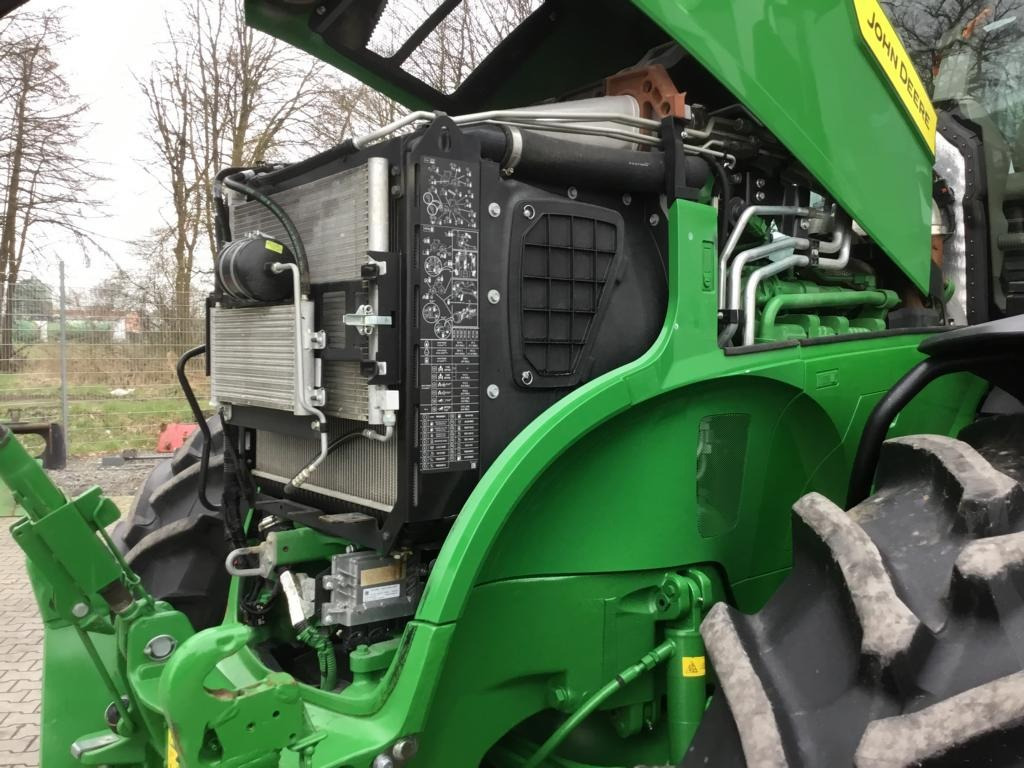 John Deere 7R330 - Traktor: slika 4 John Deere 7R330 - Traktor: slika 4