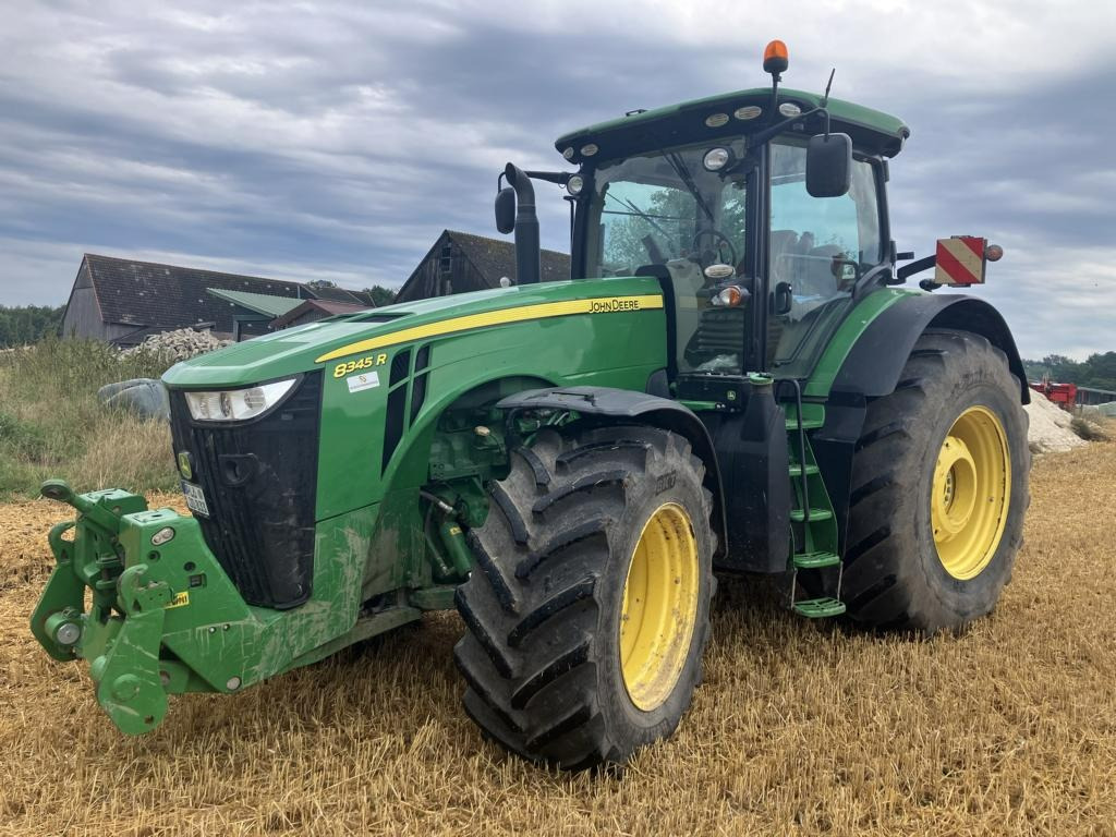 John Deere 8345R - Traktor: slika 1 John Deere 8345R - Traktor: slika 1