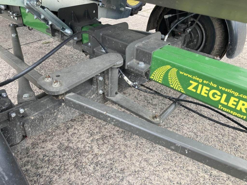 Nov Kombajn harvester John Deere HD35X MY24: slika 7 Nov Kombajn harvester John Deere HD35X MY24: slika 7