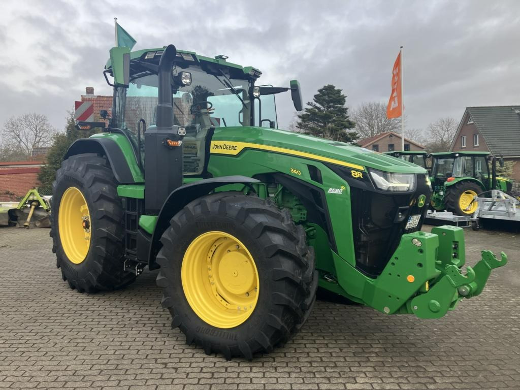 John Deere TRAKTOR 8R340 - Traktor: slika 1 John Deere TRAKTOR 8R340 - Traktor: slika 1