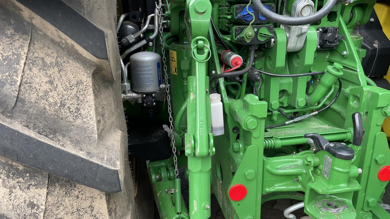 John Deere TRAKTOR 8R410 lizing John Deere TRAKTOR 8R410: slika 24