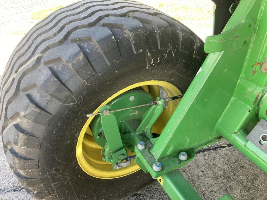 John Deere V461M - Ovijalnik za bale: slika 2 John Deere V461M - Ovijalnik za bale: slika 2