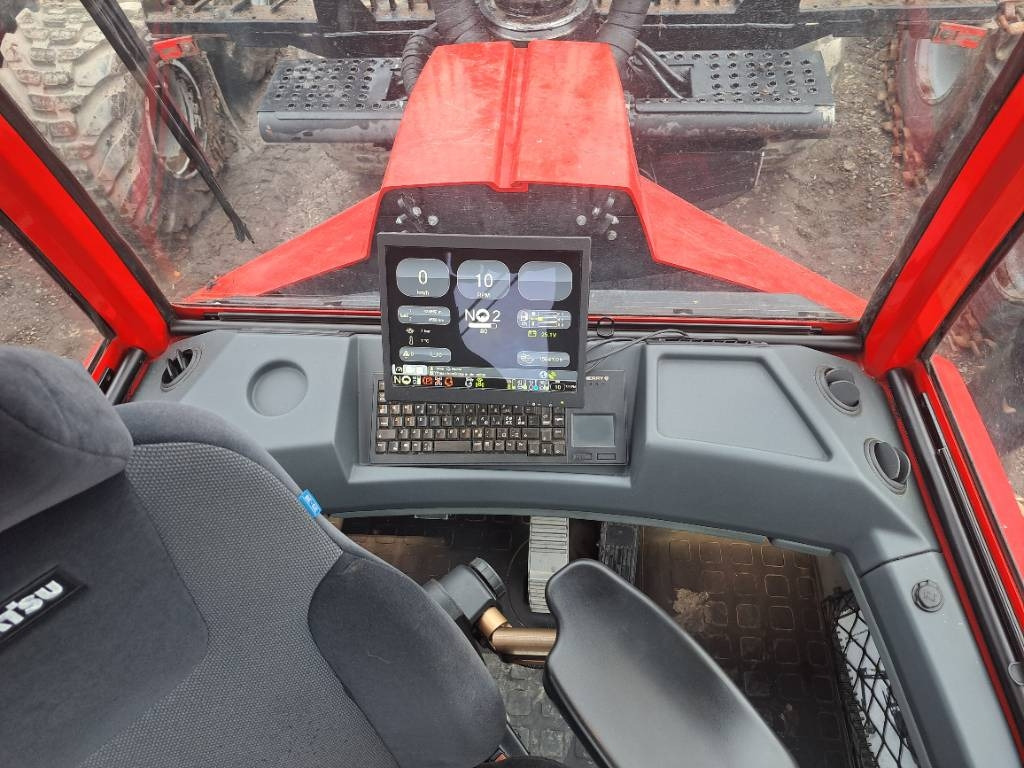 Komatsu 855 - Forvarder: slika 3 Komatsu 855 - Forvarder: slika 3