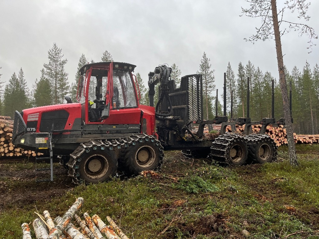 Komatsu 875 - Forvarder: slika 3 Komatsu 875 - Forvarder: slika 3