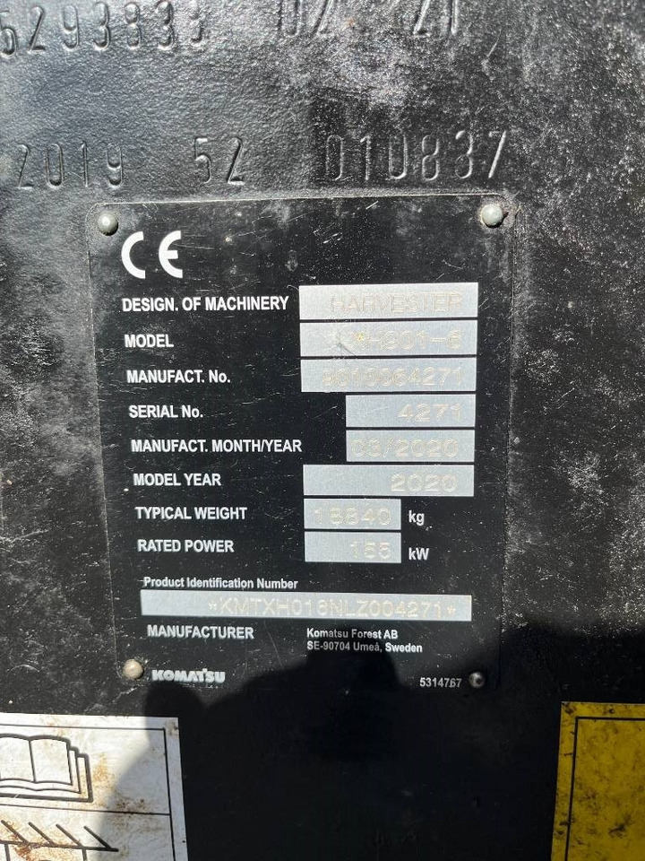 Gozdarski kombajn Komatsu 901: slika 17