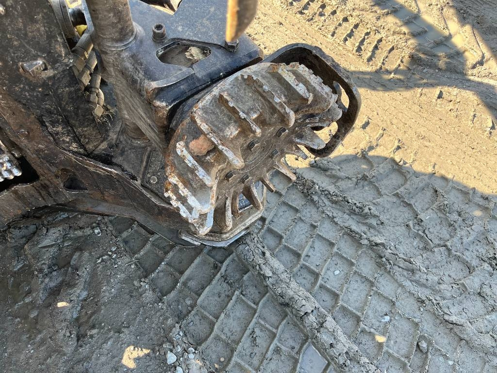 Gozdarski kombajn Komatsu 901: slika 8