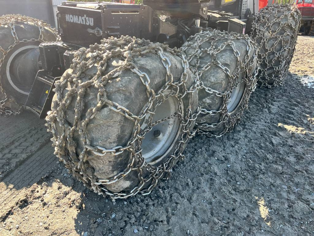 Gozdarski kombajn Komatsu 901: slika 20
