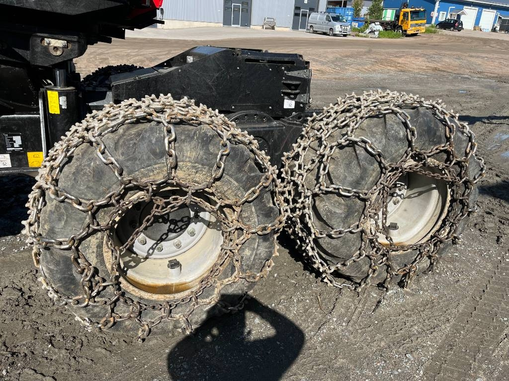 Gozdarski kombajn Komatsu 901: slika 19