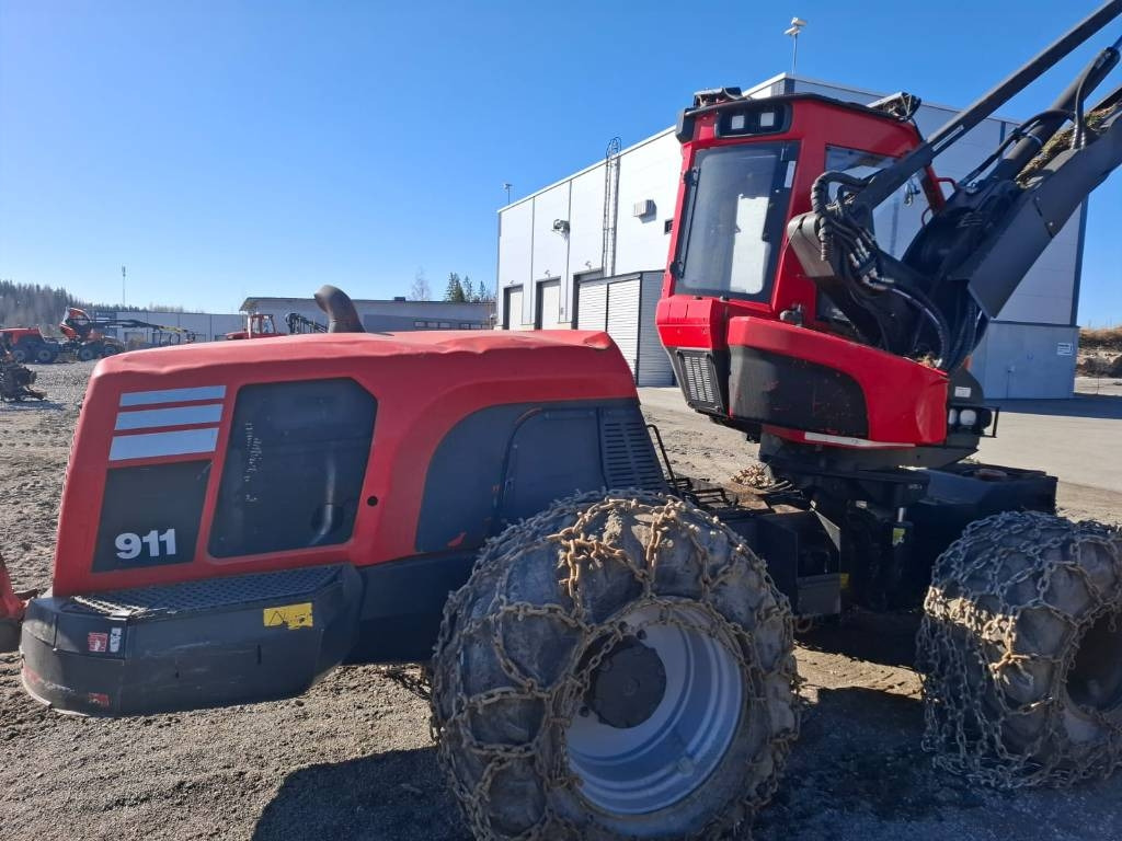 Komatsu 911  - Gozdarski kombajn: slika 3 Komatsu 911  - Gozdarski kombajn: slika 3