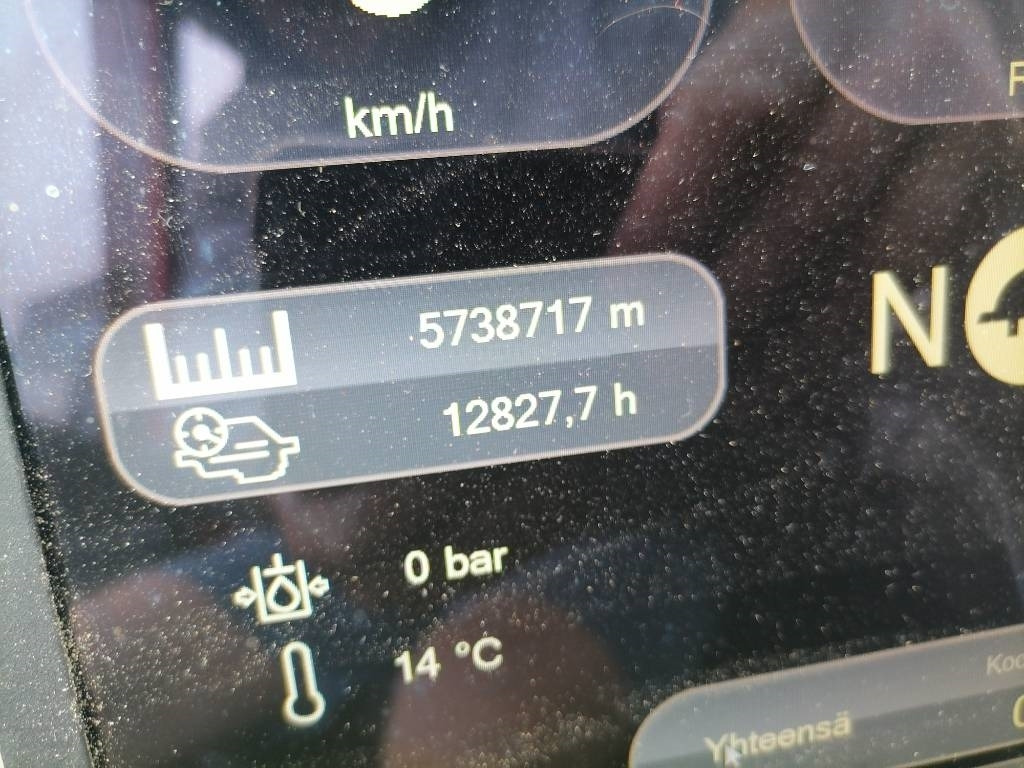 Komatsu 911 - Gozdarski kombajn: slika 3 Komatsu 911 - Gozdarski kombajn: slika 3