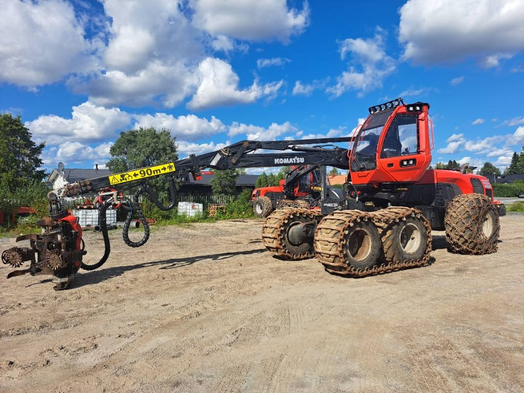 Komatsu 931 - Gozdarski kombajn: slika 1 Komatsu 931 - Gozdarski kombajn: slika 1