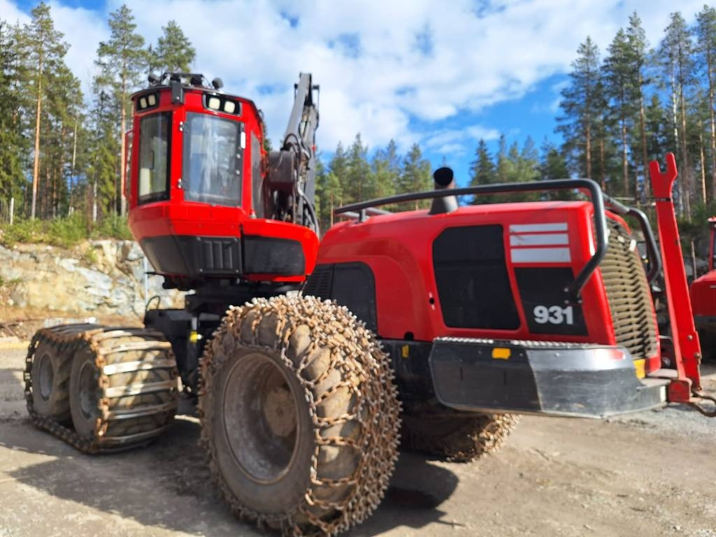 Komatsu 931 - Gozdarski kombajn: slika 1 Komatsu 931 - Gozdarski kombajn: slika 1