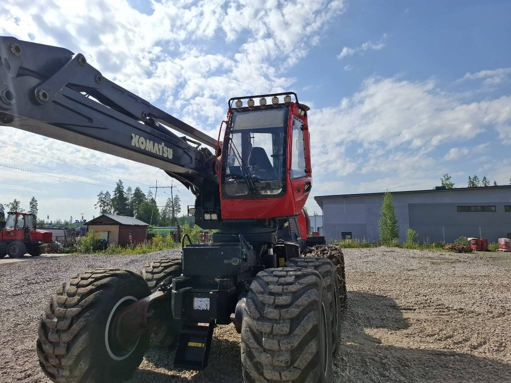Komatsu 931 XC  - Gozdarski kombajn: slika 1 Komatsu 931 XC  - Gozdarski kombajn: slika 1