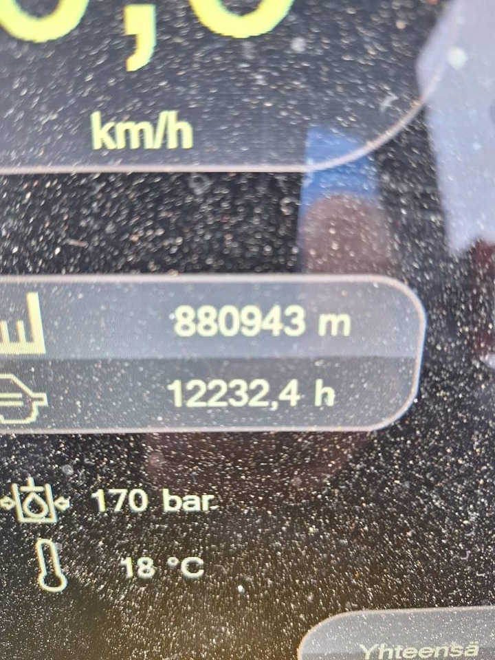 Gozdarski kombajn Komatsu 931XC: slika 7 Gozdarski kombajn Komatsu 931XC: slika 7