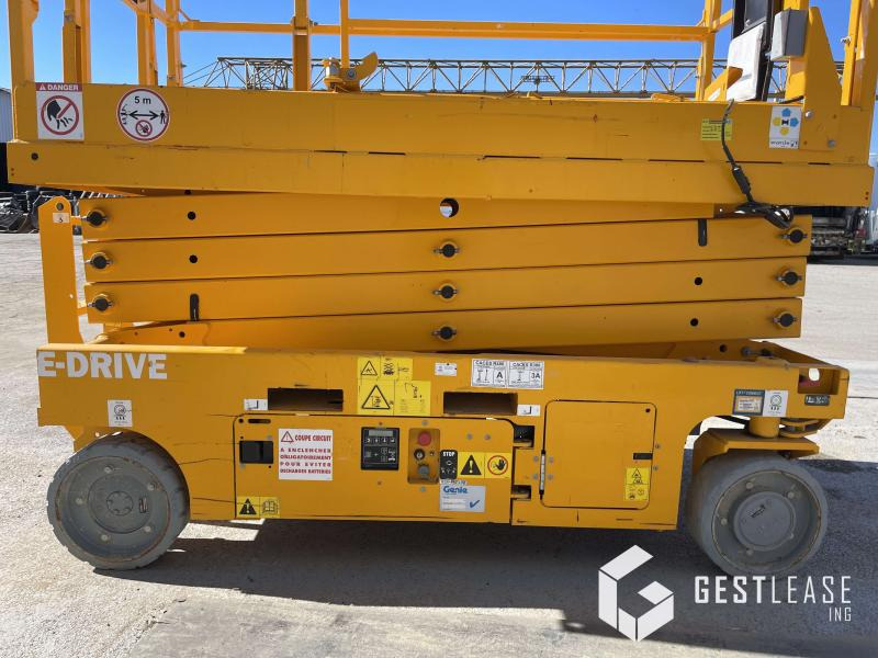 Genie GS-2646 - Škarjasta dvižna ploščad: slika 3 Genie GS-2646 - Škarjasta dvižna ploščad: slika 3