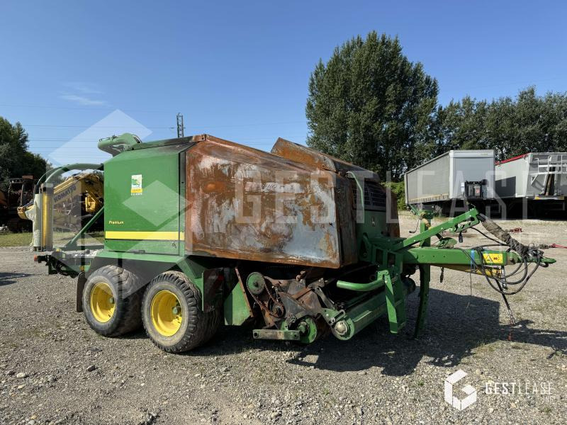 John Deere 744 - Balirka za okrogle bale: slika 1 John Deere 744 - Balirka za okrogle bale: slika 1