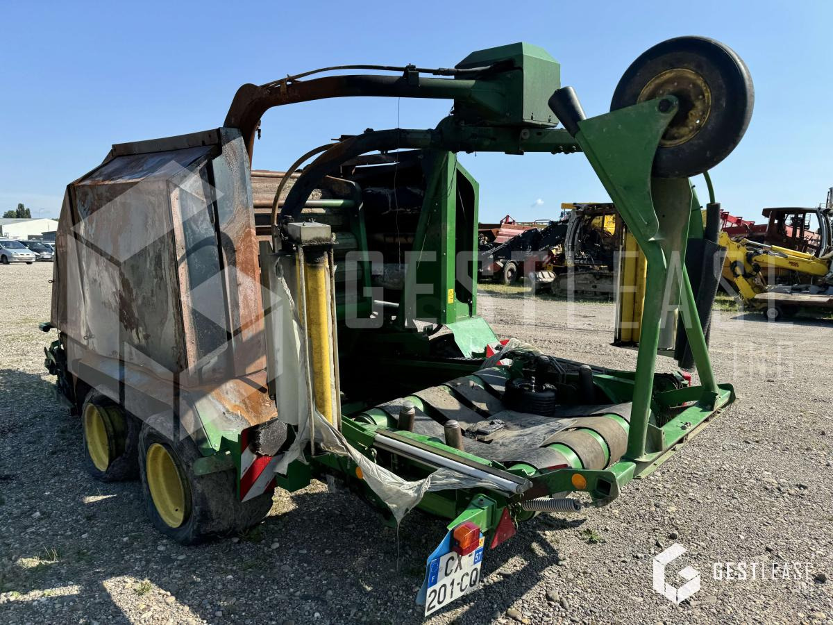 John Deere 744 - Balirka za okrogle bale: slika 3 John Deere 744 - Balirka za okrogle bale: slika 3