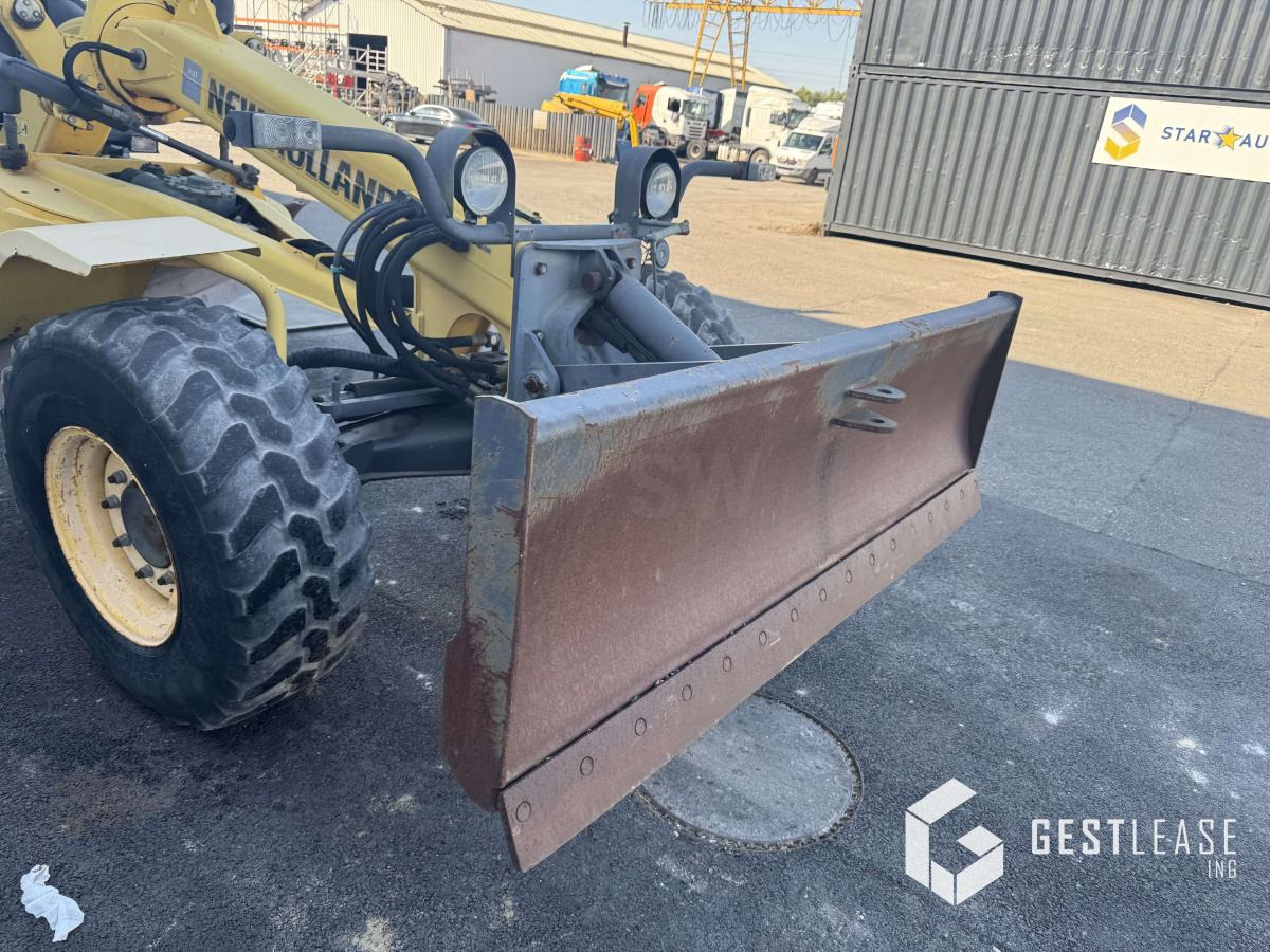 New Holland F 106.6 A - Greder: slika 5 New Holland F 106.6 A - Greder: slika 5