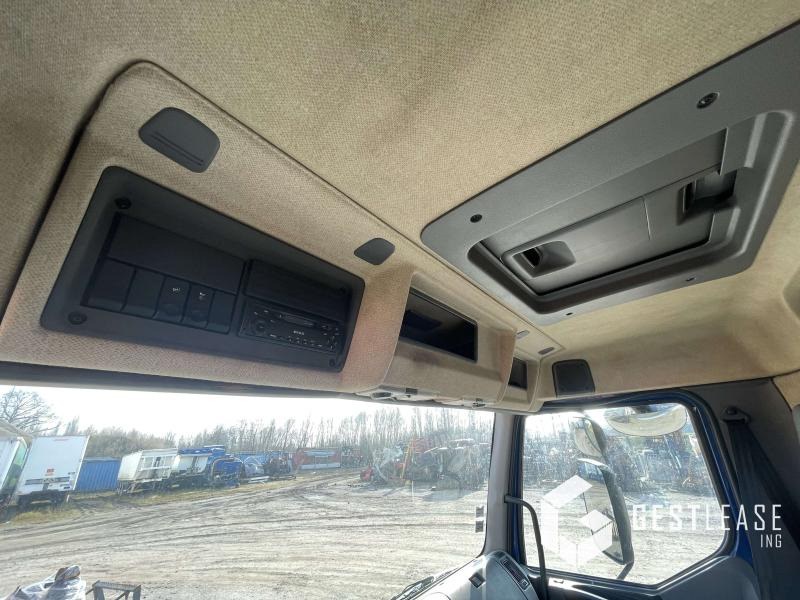 Tovornjak s ponjavo Renault Premium 320 DCI: slika 17