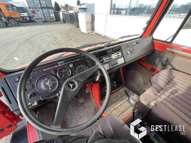 Tovornjak s ponjavo Unimog U1550 L: slika 25
