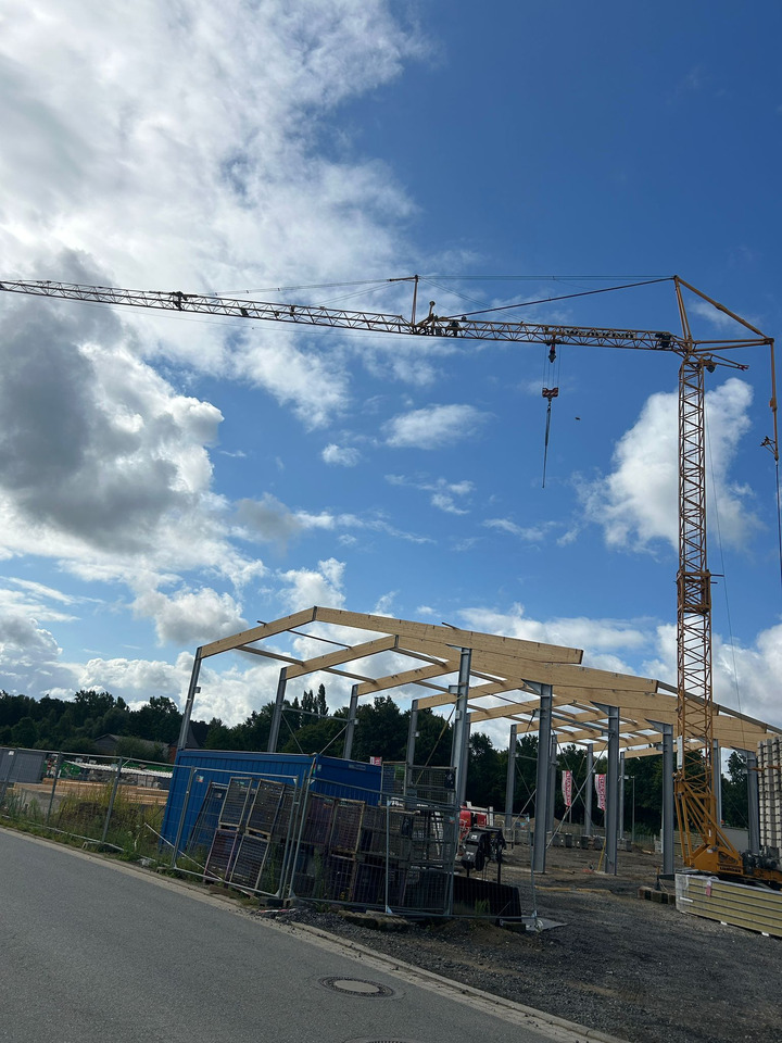 LIEBHERR 42K.1 - Stolpni žerjav: slika 1 LIEBHERR 42K.1 - Stolpni žerjav: slika 1