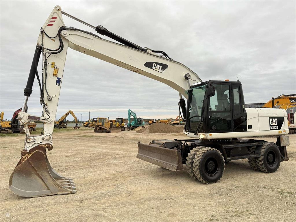 CAT M 322 D , 3D Trimble ready - Bager na kolesih: slika 2 CAT M 322 D , 3D Trimble ready - Bager na kolesih: slika 2
