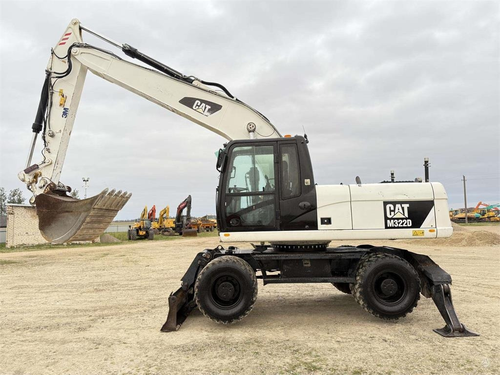 CAT M 322 D , 3D Trimble ready - Bager na kolesih: slika 1 CAT M 322 D , 3D Trimble ready - Bager na kolesih: slika 1