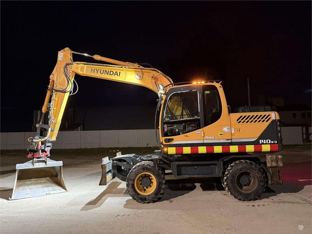 Hyundai Robex 140 W-9 ROTOTILT - Bager na kolesih: slika 2 Hyundai Robex 140 W-9 ROTOTILT - Bager na kolesih: slika 2