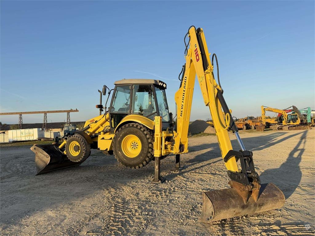 New Holland B 110-4PT , 2 quick couplers - Bager nakladalec: slika 5 New Holland B 110-4PT , 2 quick couplers - Bager nakladalec: slika 5