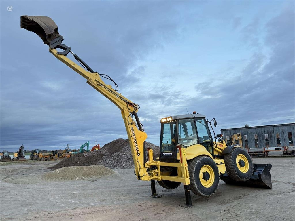 New Holland B 115-4PS - Bager nakladalec: slika 4 New Holland B 115-4PS - Bager nakladalec: slika 4