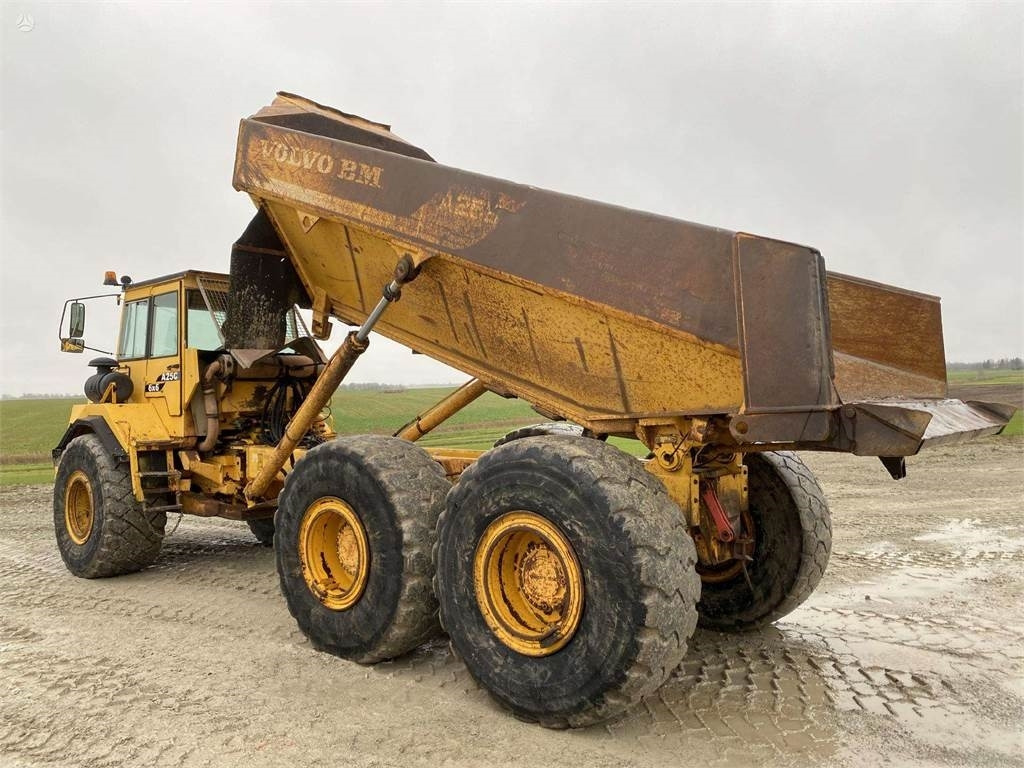 Volvo A25C , Nr.2 - Zglobni demper: slika 5 Volvo A25C , Nr.2 - Zglobni demper: slika 5