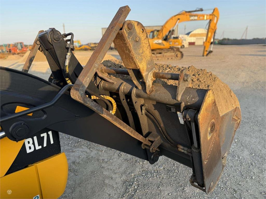 Bager nakladalec Volvo BL 71: slika 15