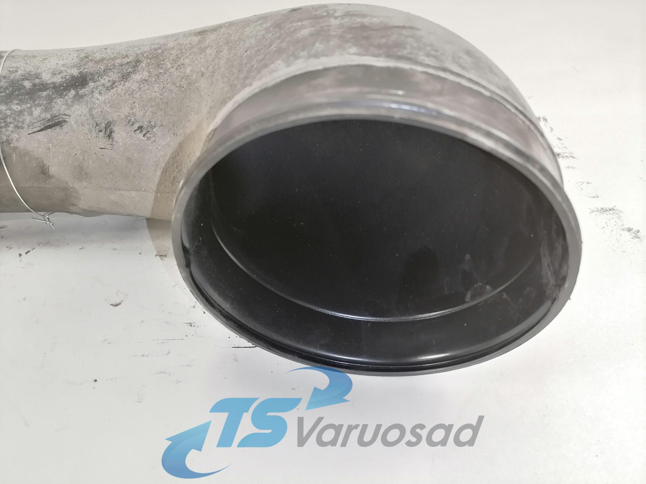 MAN Air intake 81082010490 - Sistem za dovod zraka za Tovornjak: slika 4 MAN Air intake 81082010490 - Sistem za dovod zraka za Tovornjak: slika 4