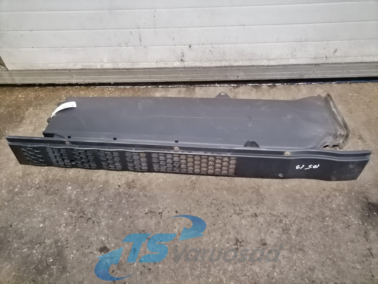 MAN Air intake 81082010517 - Sistem za dovod zraka za Tovornjak: slika 2 MAN Air intake 81082010517 - Sistem za dovod zraka za Tovornjak: slika 2