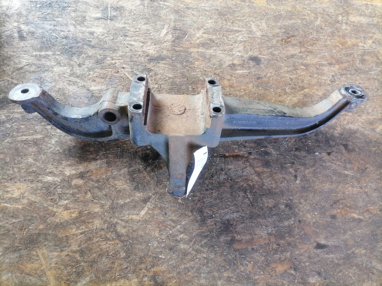 MAN Air suspension bracket 81436303169 - Os in deli za Tovornjak: slika 2 MAN Air suspension bracket 81436303169 - Os in deli za Tovornjak: slika 2