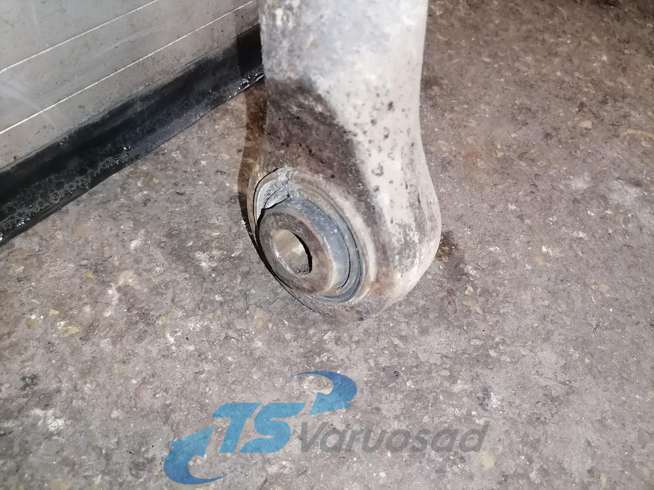 MAN Anti-roll bar 81437156116 - Stabilizator za Tovornjak: slika 3 MAN Anti-roll bar 81437156116 - Stabilizator za Tovornjak: slika 3