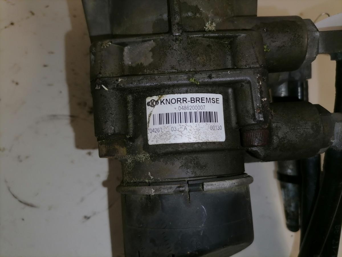 MAN Brake pressure control 0486200007 - Zavorni ventil za Tovornjak: slika 2 MAN Brake pressure control 0486200007 - Zavorni ventil za Tovornjak: slika 2