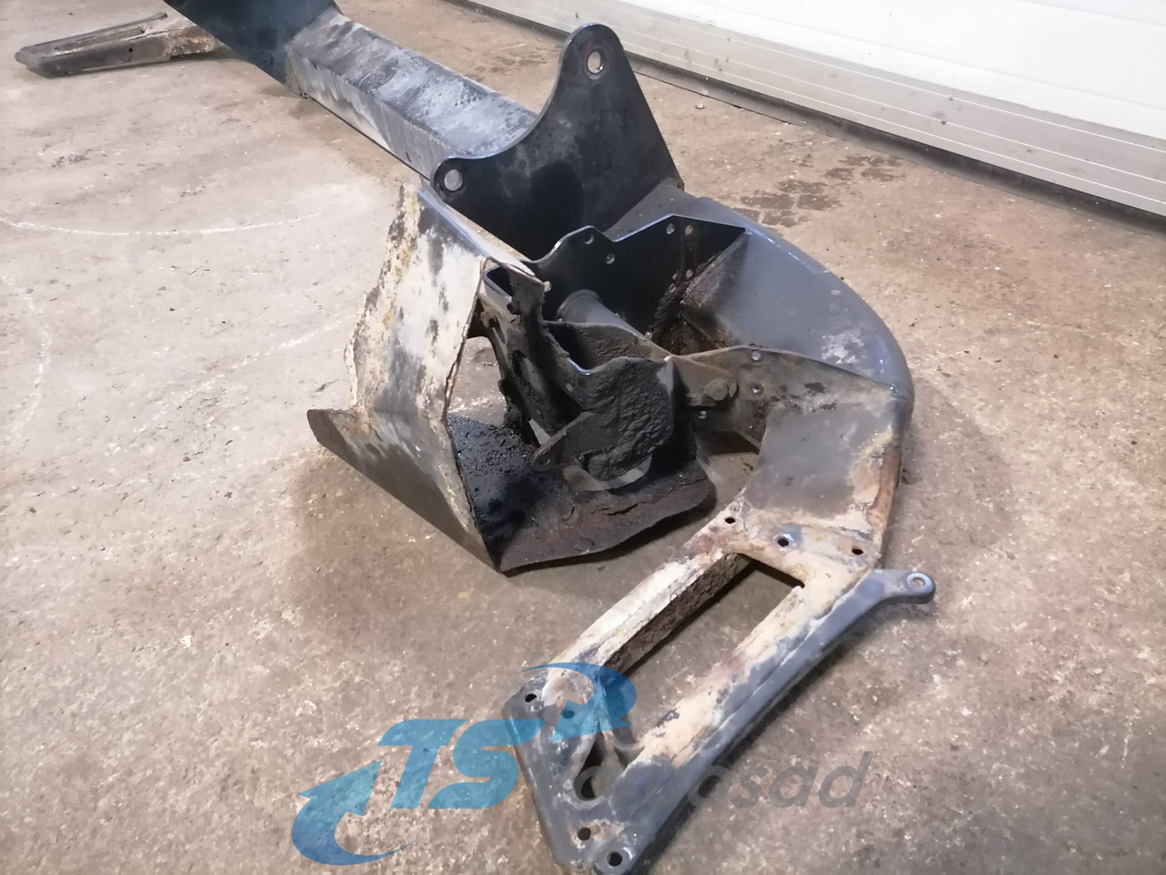 MAN Bumper 81418905171 - Odbijač za Tovornjak: slika 3 MAN Bumper 81418905171 - Odbijač za Tovornjak: slika 3