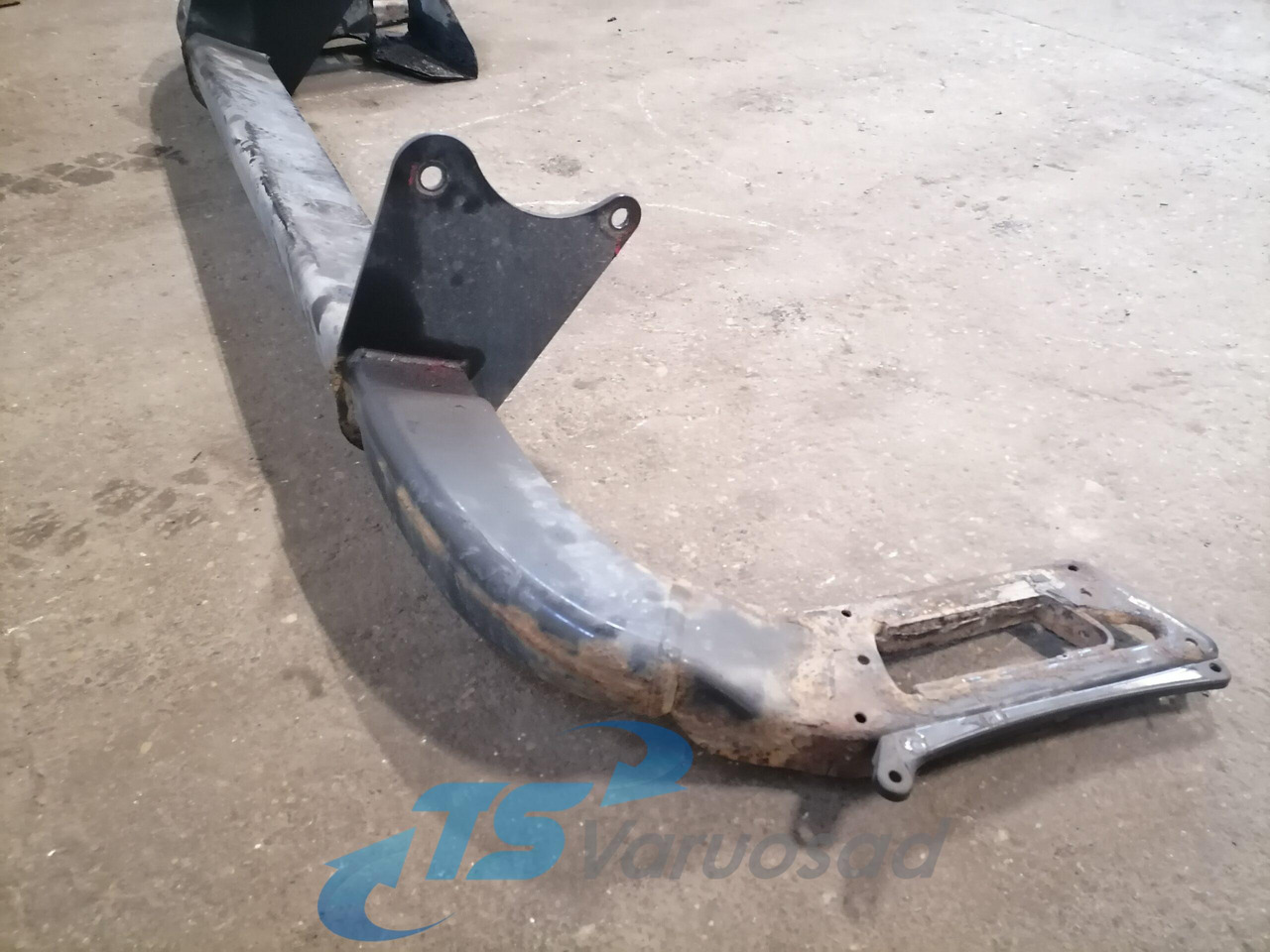 MAN Bumper 81418905171 - Odbijač za Tovornjak: slika 4 MAN Bumper 81418905171 - Odbijač za Tovornjak: slika 4