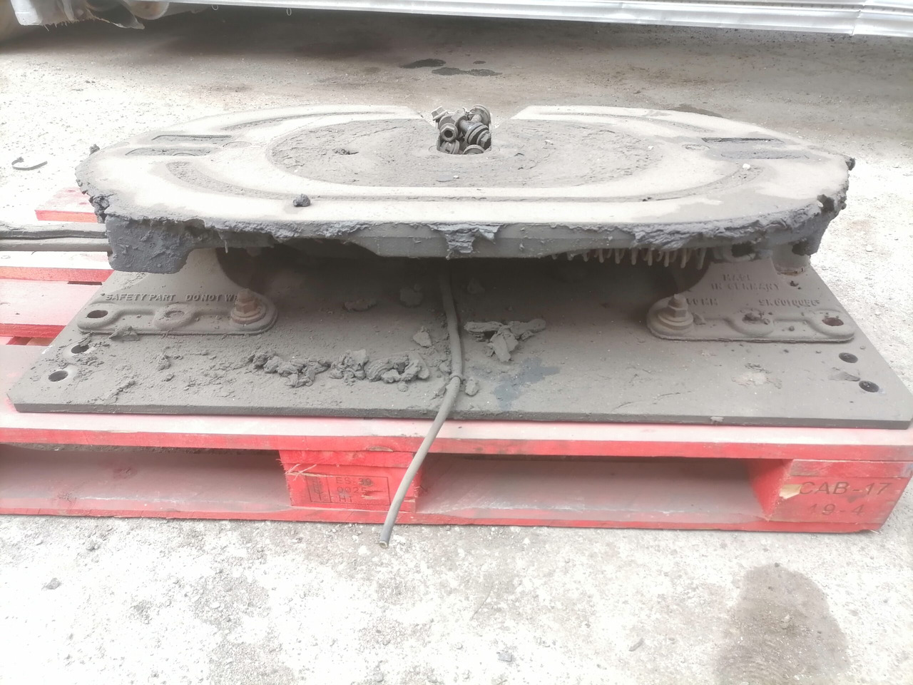 MAN Fifht wheel 81427106217 - Spojni element za priklopnik za Tovornjak: slika 5 MAN Fifht wheel 81427106217 - Spojni element za priklopnik za Tovornjak: slika 5