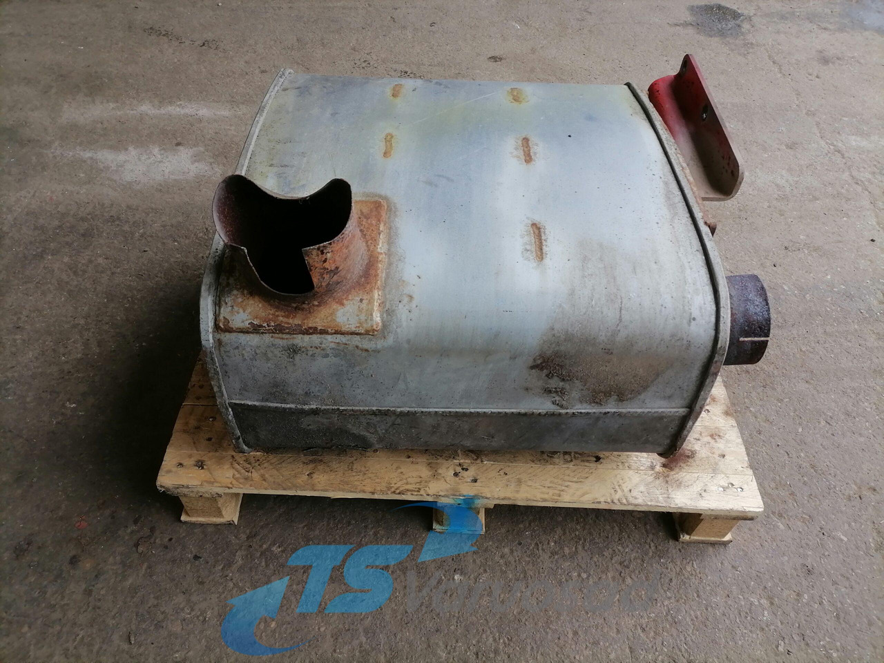 MAN Muffler 81151010346 - Dušilec za Tovornjak: slika 2 MAN Muffler 81151010346 - Dušilec za Tovornjak: slika 2