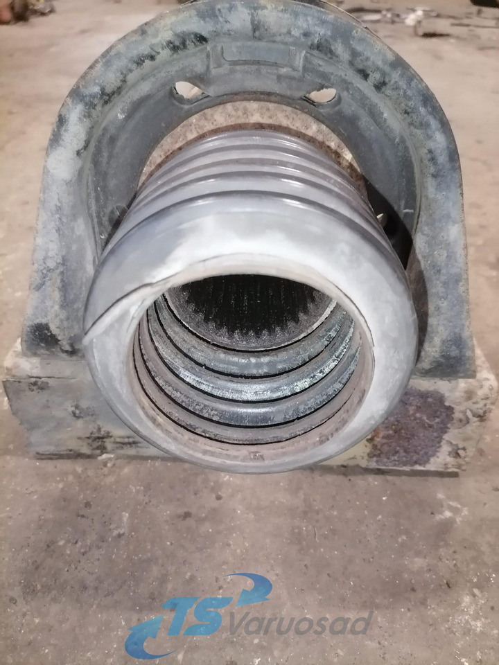MAN Propeller shaft 81393826179 - Kardanska gred za Tovornjak: slika 4 MAN Propeller shaft 81393826179 - Kardanska gred za Tovornjak: slika 4