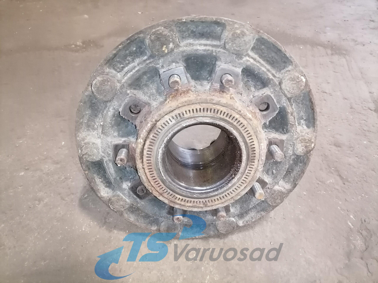 MAN Rear axel hub 81357010155 - Pesto za Tovornjak: slika 2 MAN Rear axel hub 81357010155 - Pesto za Tovornjak: slika 2