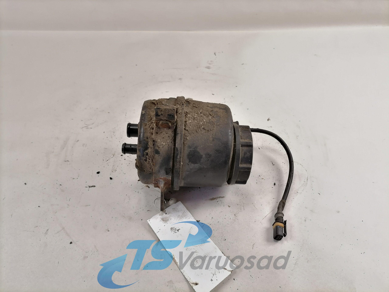 MAN Roolisüsteemi õlimahuti 81473016063 - Cev za servo volan za Tovornjak: slika 1 MAN Roolisüsteemi õlimahuti 81473016063 - Cev za servo volan za Tovornjak: slika 1