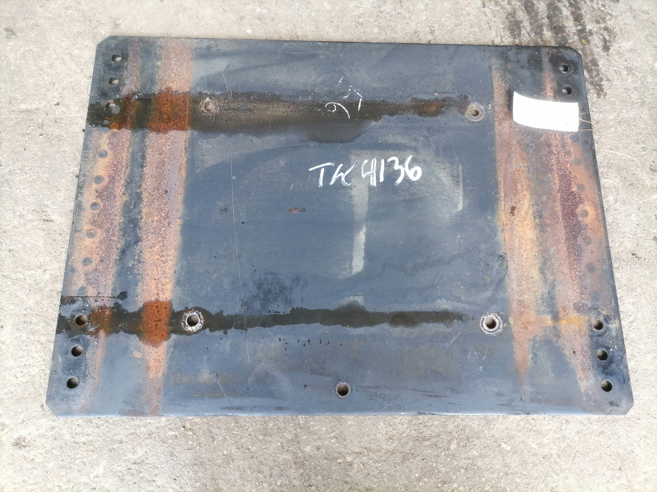 MAN Saddle plate 81427150036 - Spojni element za priklopnik za Tovornjak: slika 3 MAN Saddle plate 81427150036 - Spojni element za priklopnik za Tovornjak: slika 3