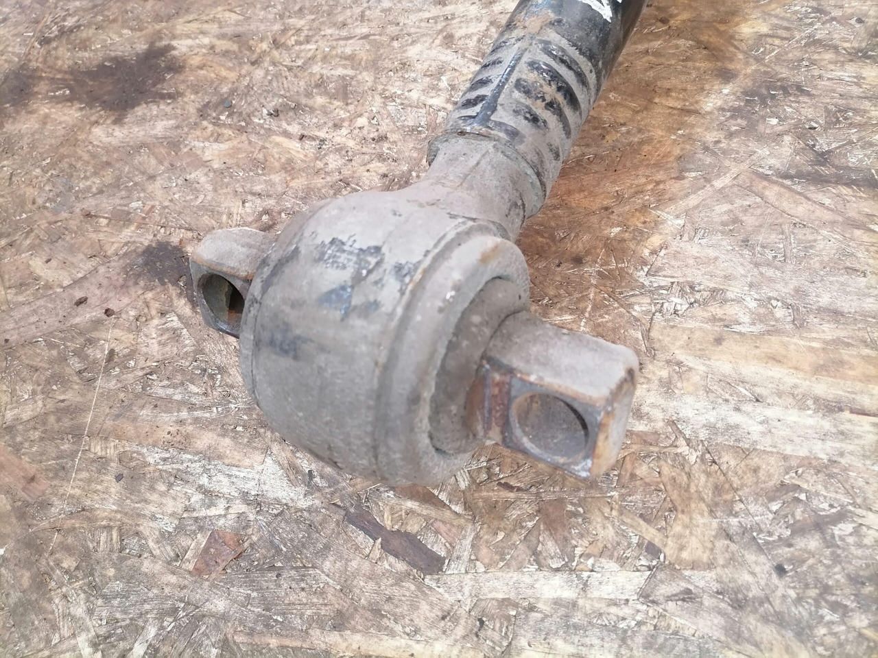 MAN Torque rod 81432206236 - Os in deli za Tovornjak: slika 3 MAN Torque rod 81432206236 - Os in deli za Tovornjak: slika 3